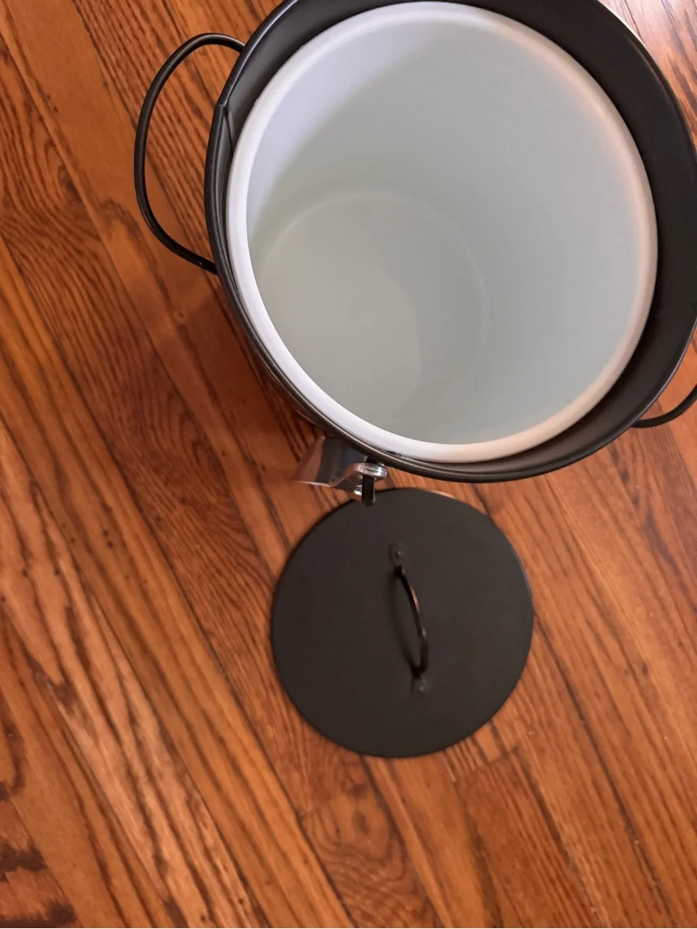 Polka Dot Ice Bucket with Silver Scoop - Home Dining